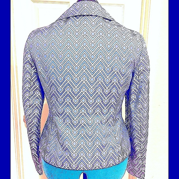 Elegant, slick and trendy jacket, size 8, new - Picture 2 of 4